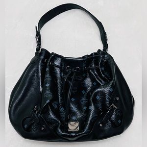 MCM bucket, black cognac